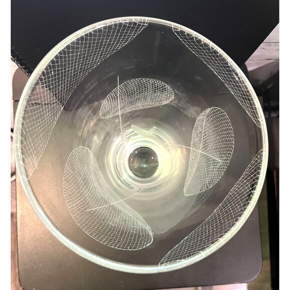 "Fisherman" Kosta Boda Swedish Handblown Crystal Etched Design Vickie Lindstrand - Picture 4 of 6